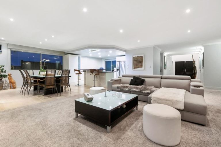 Photo of property in 51 Motiti Road, Papamoa Beach, Papamoa, 3118