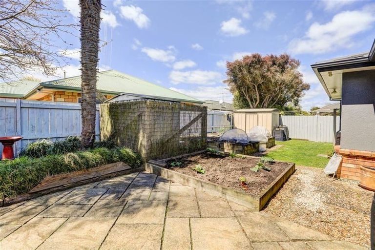 Photo of property in 18 Fencourt Place, Rototuna North, Hamilton, 3210