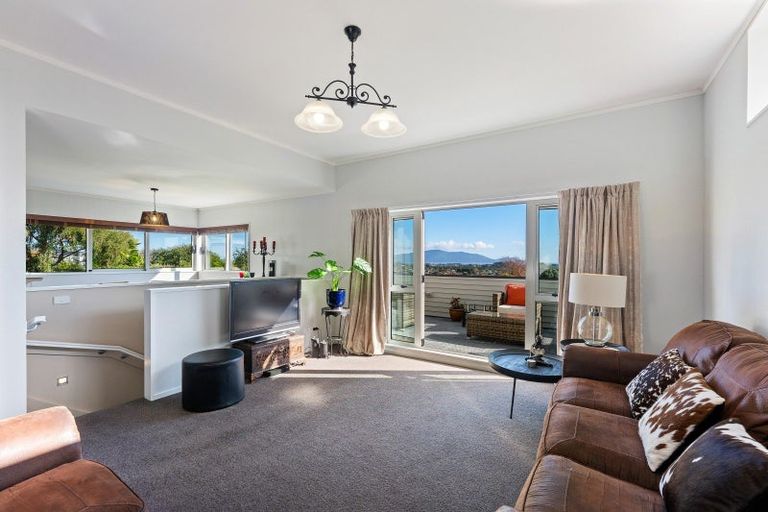 Photo of property in 103 Winara Avenue, Waikanae, 5036