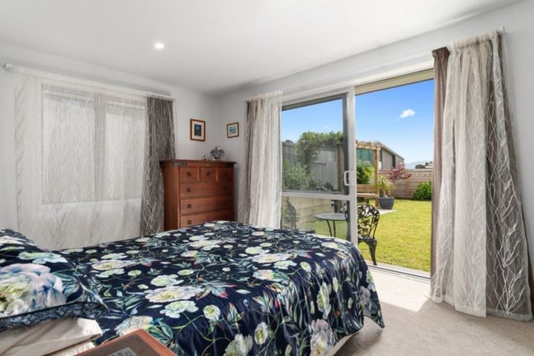 Photo of property in 4 Madeleine Place, Omokoroa, 3114