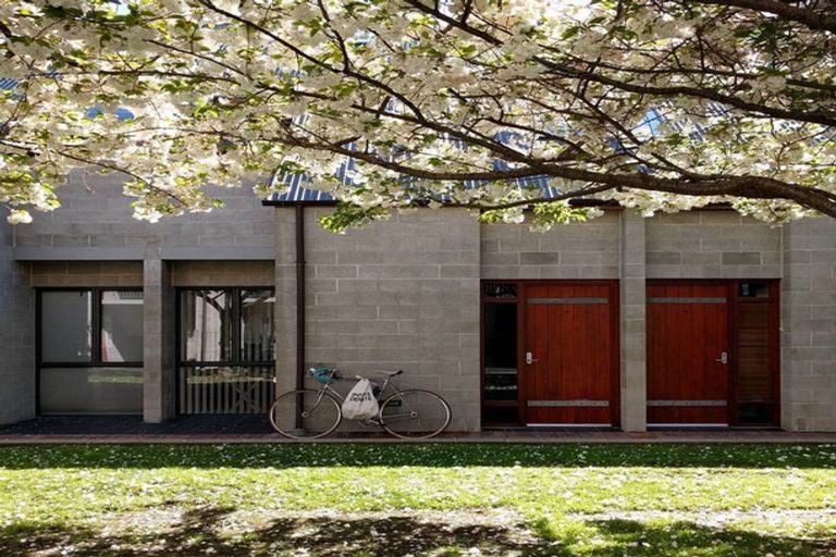Photo of property in 9/868 Colombo Street, Christchurch Central, Christchurch, 8013