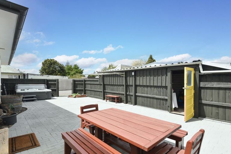 Photo of property in 11 Russell Road, Fairy Springs, Rotorua, 3015