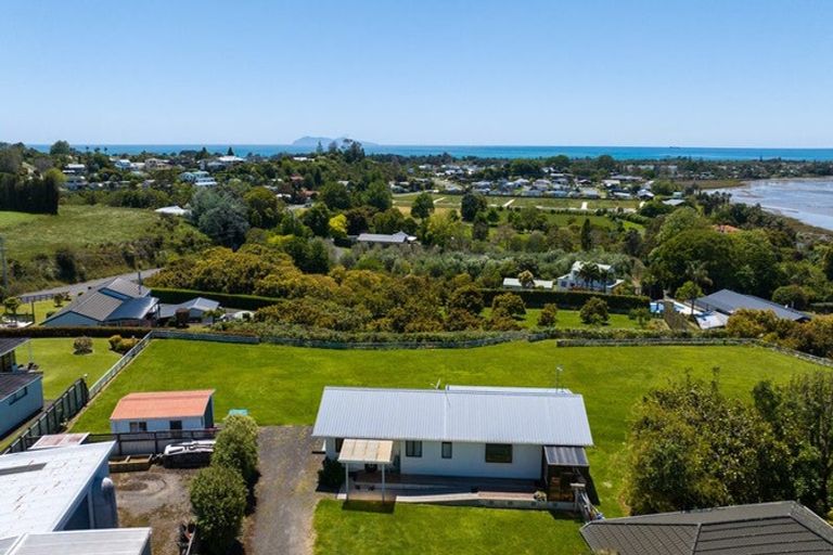 Photo of property in 133a Athenree Road, Athenree, Katikati, 3177