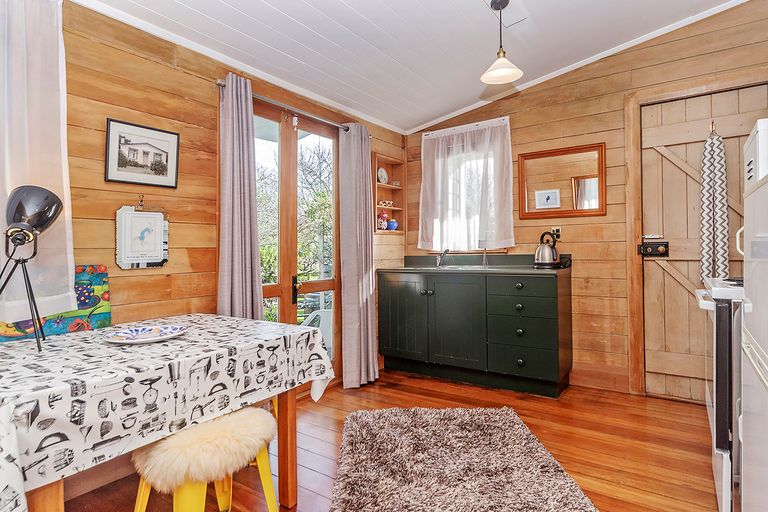 Photo of property in 4 Venice Street, Martinborough, 5711