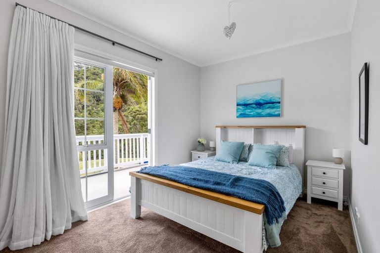 Photo of property in 45 Hardens Lane, Paremoremo, Auckland, 0632