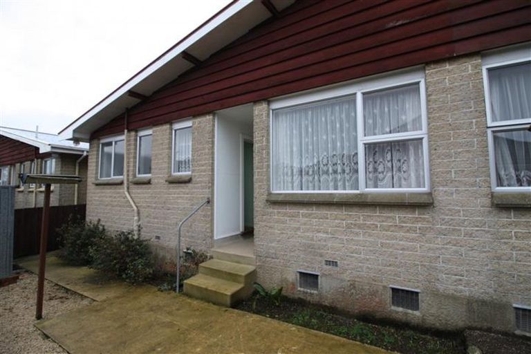 Photo of property in 10b Queen Street, Brighton, Dunedin, 9035