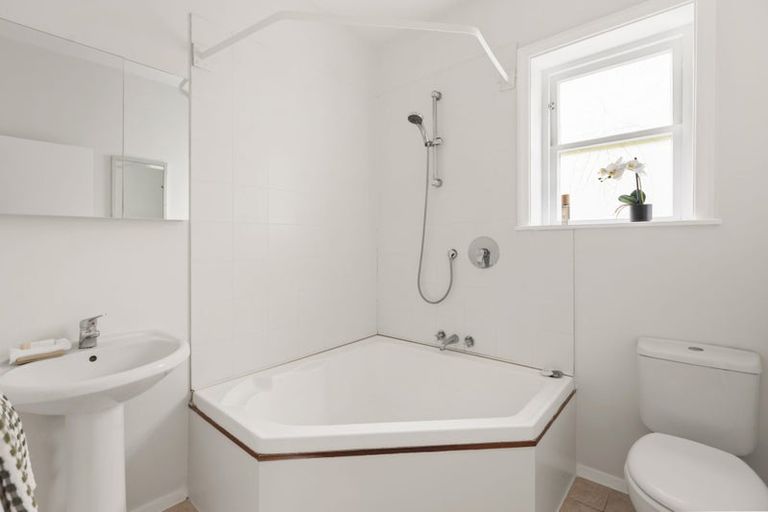 Photo of property in 40 Karamu Street, Ngaio, Wellington, 6035