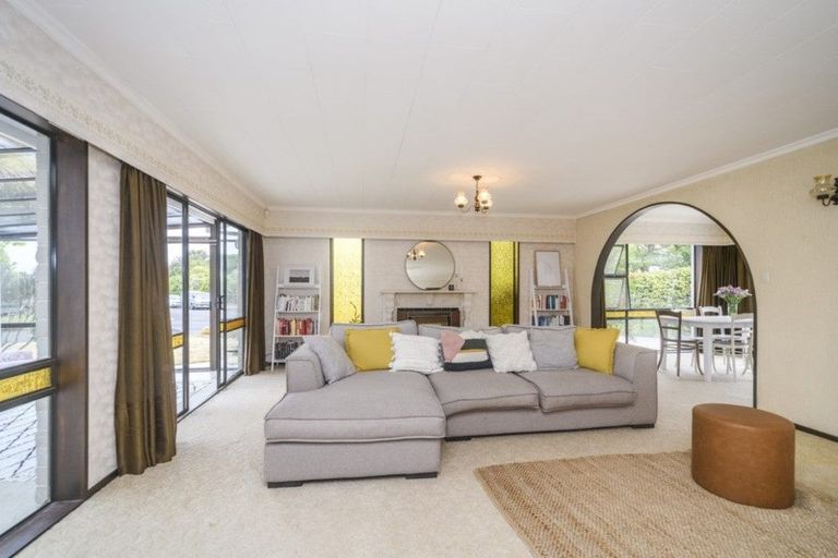 Photo of property in 18 Cecil Place, Cloverlea, Palmerston North, 4412