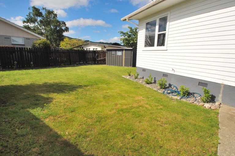 Photo of property in 5 Ruru Crescent, Heretaunga, Upper Hutt, 5018