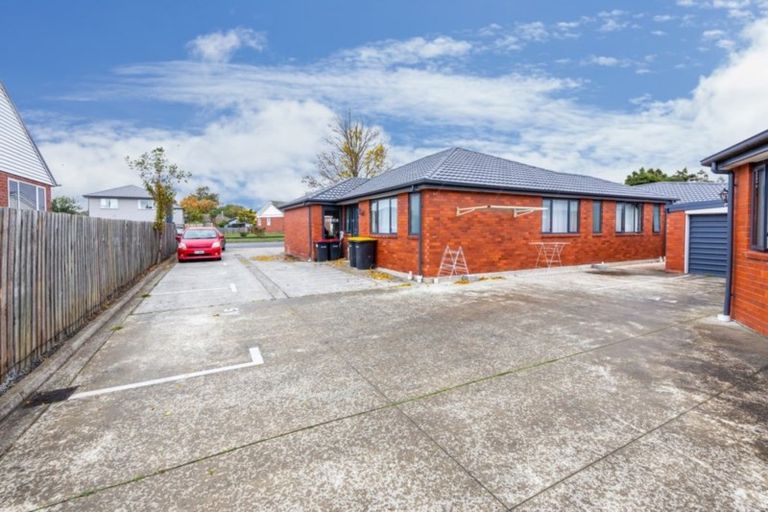 Photo of property in 158 Peverel Street, Riccarton, Christchurch, 8041