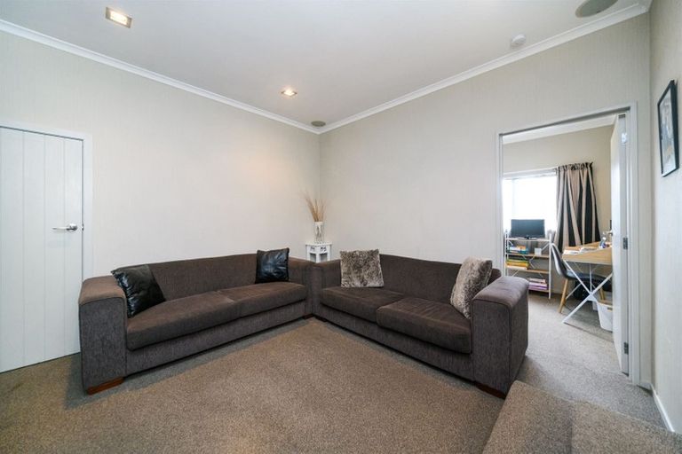 Photo of property in 1 Kimberley Grove, Westbrook, Palmerston North, 4412