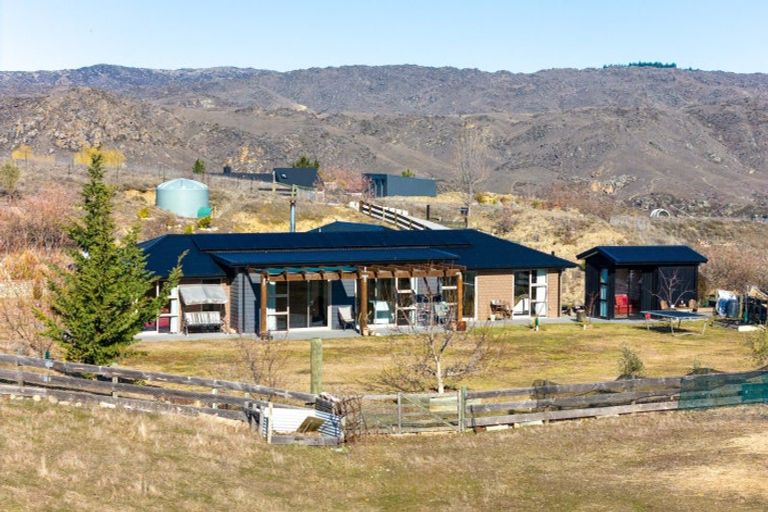 Photo of property in 46a Letts Gully Road, Letts Gully, Alexandra, 9393