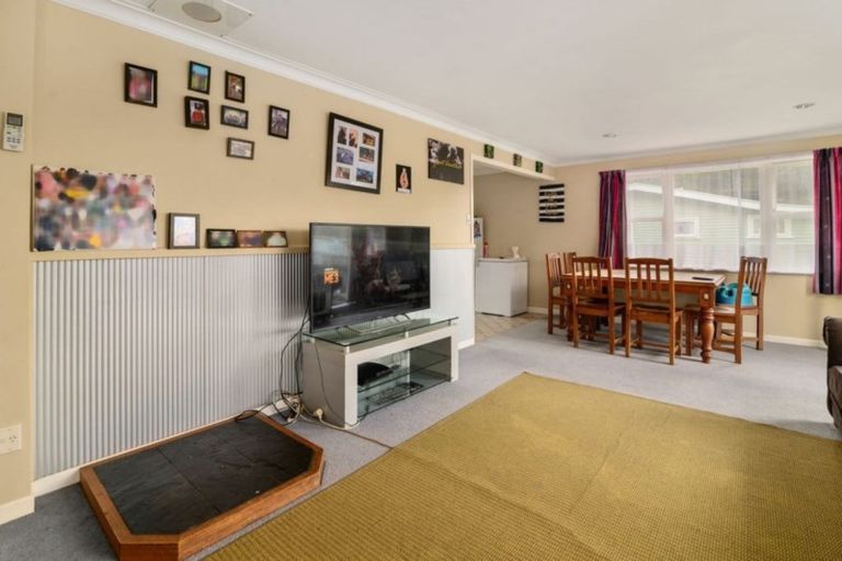 Photo of property in 8 Park Road, Western Heights, Rotorua, 3015