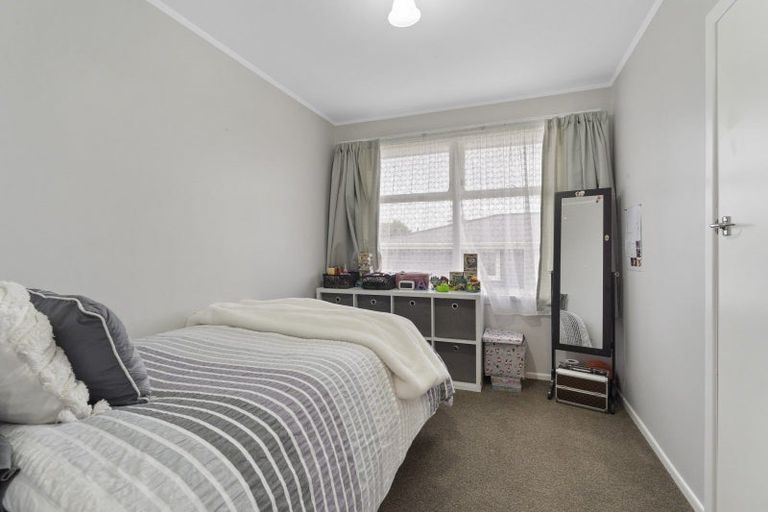 Photo of property in 134 Driver Crescent, Cannons Creek, Porirua, 5024