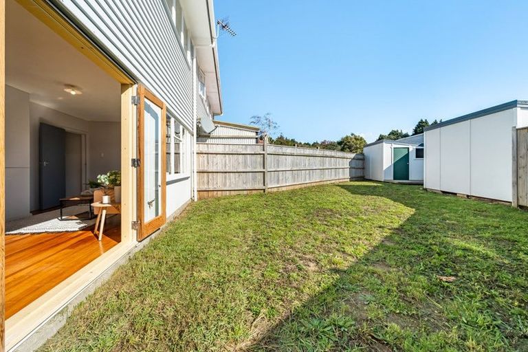 Photo of property in 77 Eastern Hutt Road, Taita, Lower Hutt, 5019
