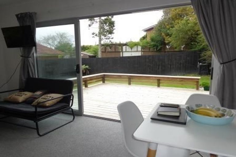 Photo of property in 1/35 Routley Drive, Glen Eden, Auckland, 0602