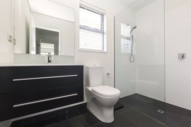 Photo of property in 8 Whitau Place, Marshland, Christchurch, 8083