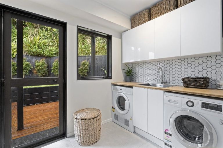 Photo of property in 79 Woodman Drive, Tawa, Wellington, 5028