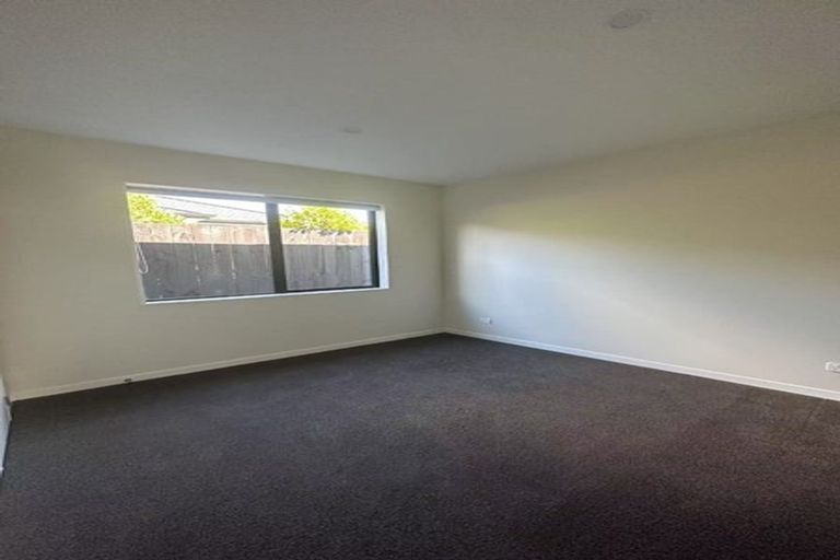 Photo of property in 17 Babina Avenue, Kumeu, 0810