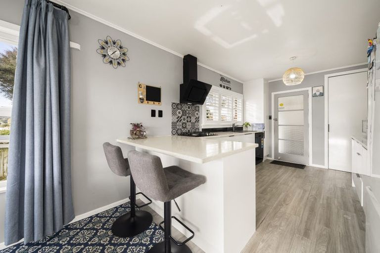 Photo of property in 21 Orams Road, Hillpark, Auckland, 2102