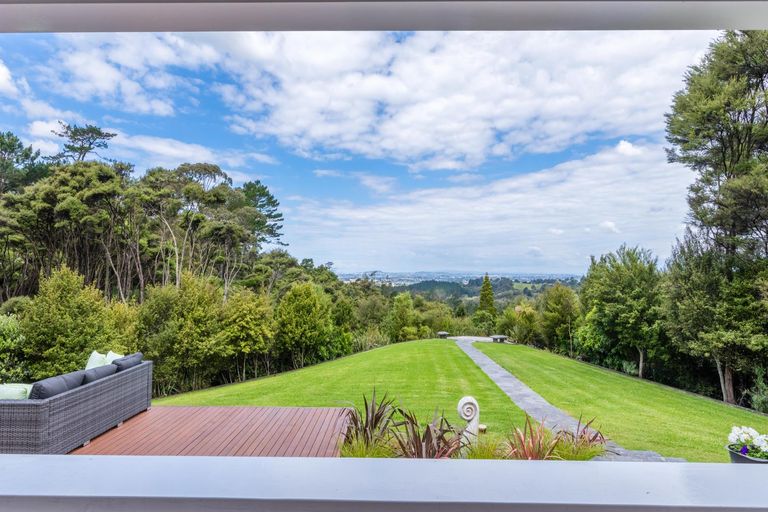 Photo of property in 33 Sunnyvale Road, Swanson, Auckland, 0614