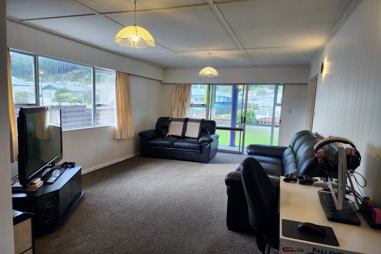 Photo of property in 11 Belgrave Street, Wainuiomata, Lower Hutt, 5014