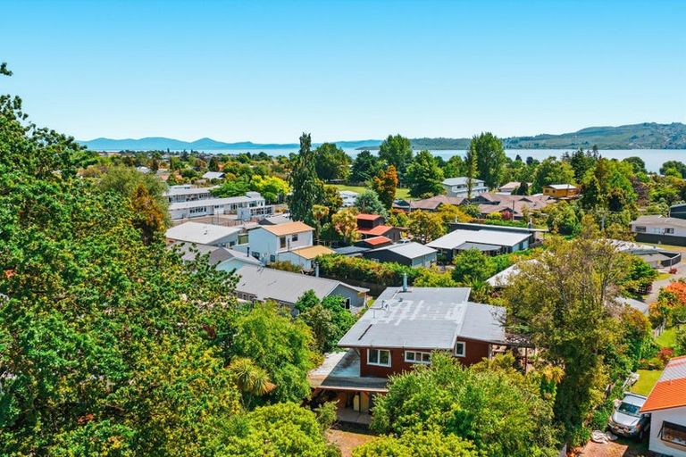 Photo of property in 11 Frederick Street, Two Mile Bay, Taupo, 3330
