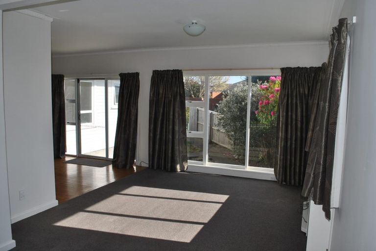 Photo of property in 61 Dyers Pass Road, Cashmere, Christchurch, 8022