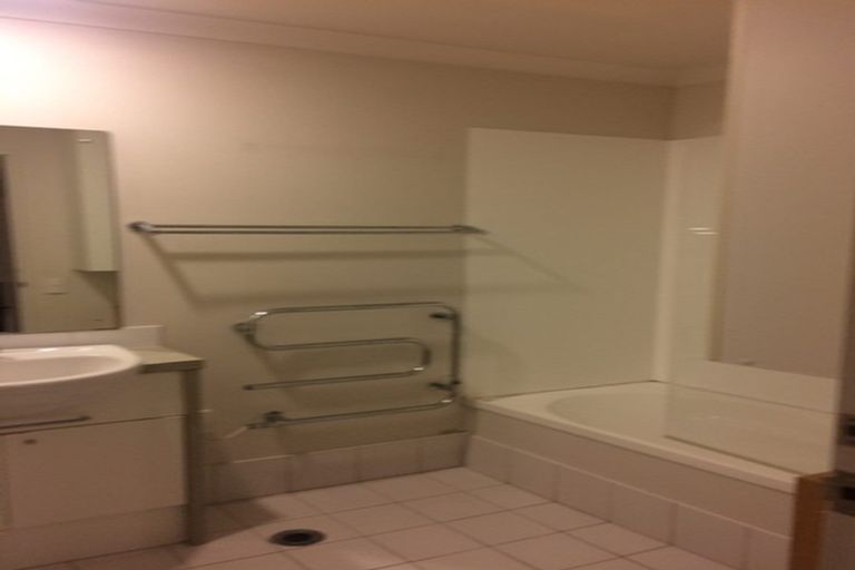 Photo of property in 4n/160 Symonds Street, Eden Terrace, Auckland, 1010