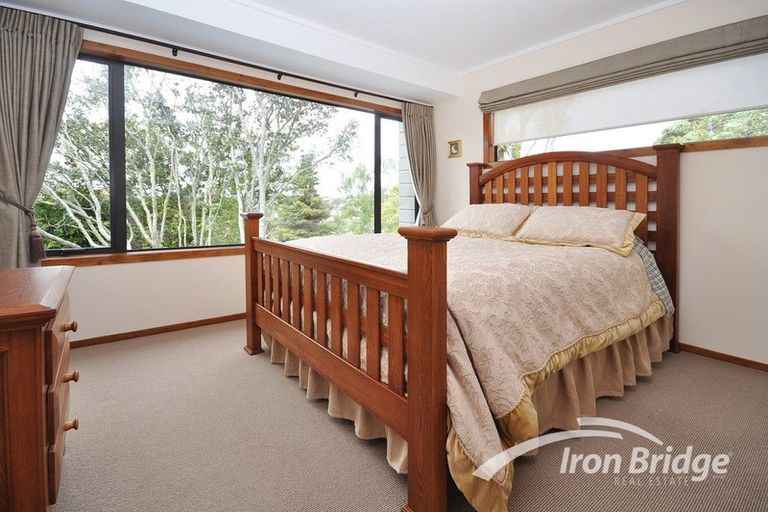 Photo of property in 1/51 Seaton Road, Murrays Bay, Auckland, 0630
