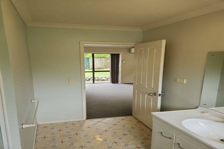 Photo of property in 202 Greenhithe Road, Greenhithe, Auckland, 0632