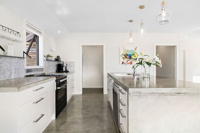 Photo of property in 8 Ellesmere Avenue, Jacks Point, Queenstown, 9371