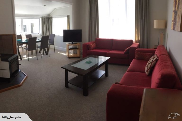 Photo of property in 12 Pitt Street, Maitai, Nelson, 7010