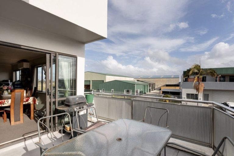 Photo of property in 33a Enterprise Drive, Papamoa Beach, Papamoa, 3118