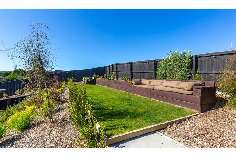 Photo of property in 8 Caldberg Close, Westmorland, Christchurch, 8025