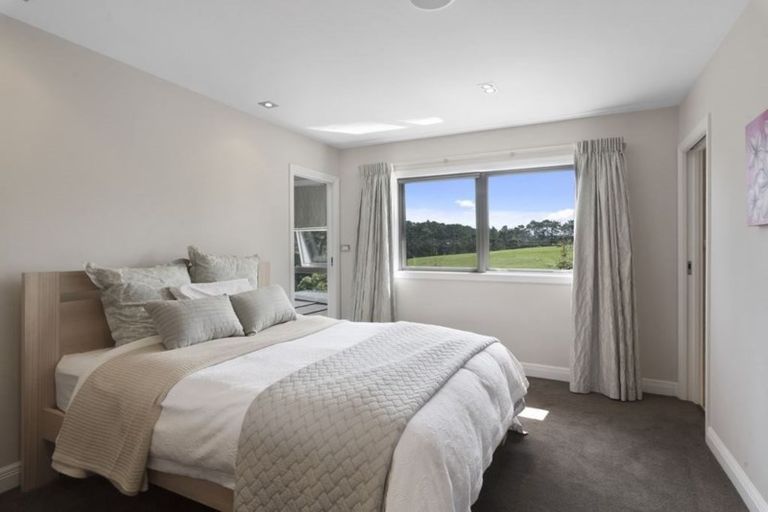 Photo of property in 100 Hobson Road, Lucas Heights, Auckland, 0632