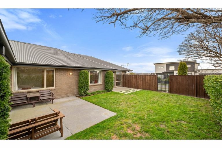 Photo of property in 52 Tahuna Street, Pegasus, 7612