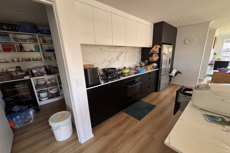 Photo of property in 14a Pegasus Place, Kelvin Grove, Palmerston North, 4414