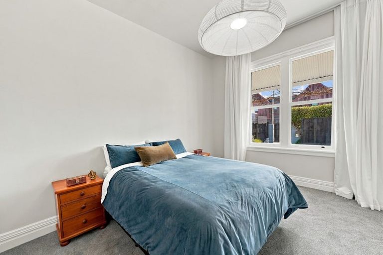 Photo of property in 94 Holly Road, St Albans, Christchurch, 8014