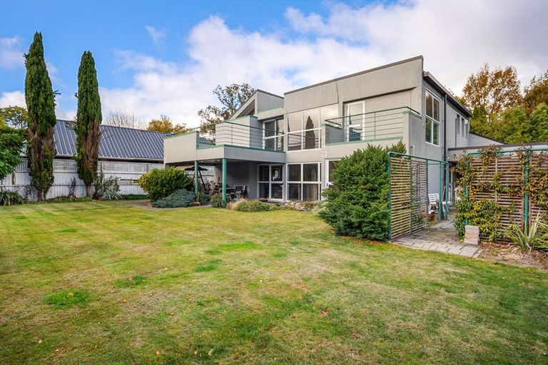 Photo of property in 103 Grahams Road, Burnside, Christchurch, 8053