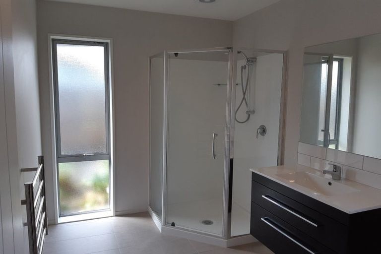 Photo of property in 3 Bradwell Crescent, Halswell, Christchurch, 8025