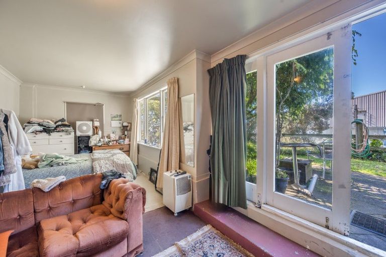 Photo of property in 3 Hornsey Road, Bluff Hill, Napier, 4110