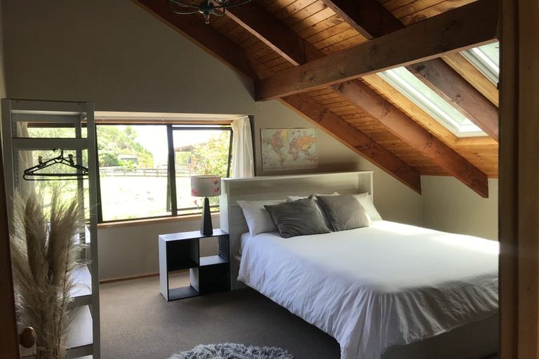 Photo of property in 144 Wade River Road, Wade Heads, Whangaparaoa, 0932