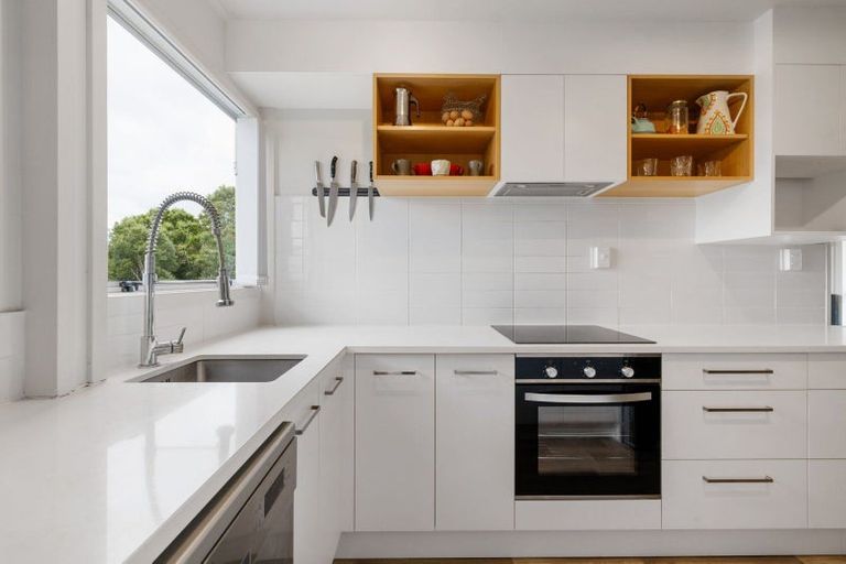 Photo of property in 49 Mitcham Avenue, Forest Lake, Hamilton, 3200