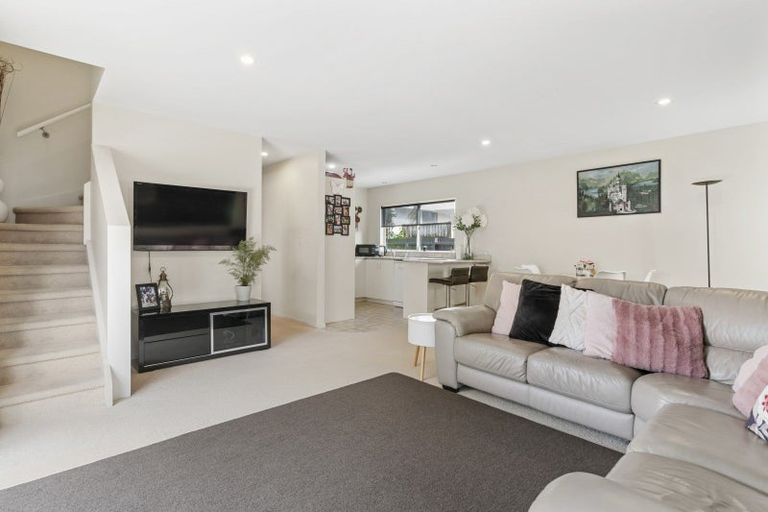Photo of property in 3/670 Whangaparaoa Road, Stanmore Bay, Whangaparaoa, 0932