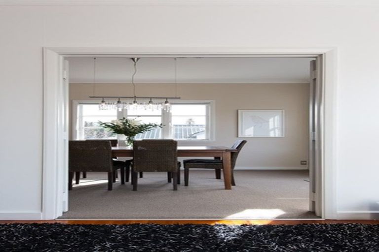 Photo of property in 6 Apihai Street, Orakei, Auckland, 1071