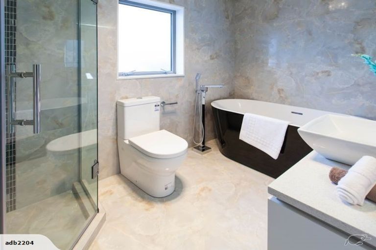 Photo of property in 35 Remuremu Street, Long Bay, Auckland, 0630