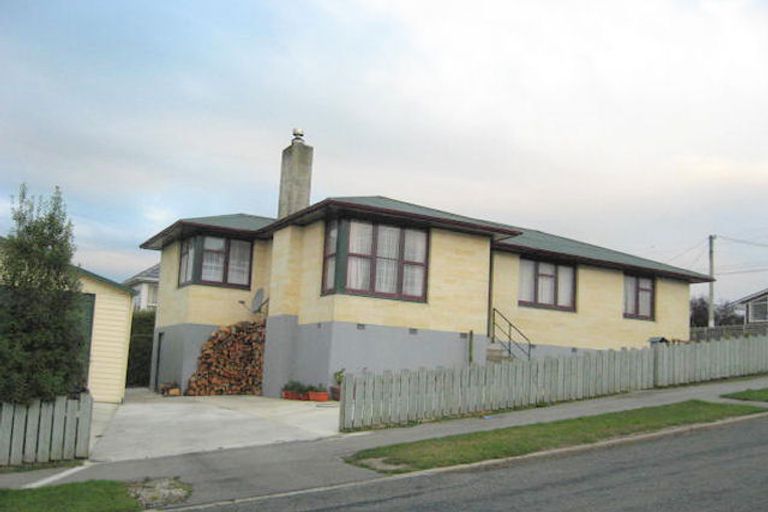 Photo of property in 1 Blyth Street, Holmes Hill, Oamaru, 9401