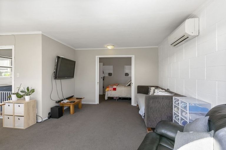 Photo of property in 6/3 Kowhai Street, Eastbourne, Lower Hutt, 5013