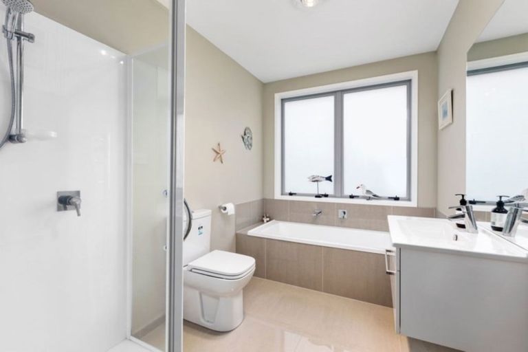 Photo of property in 29 Rochfort Crescent, Pyes Pa, Tauranga, 3112